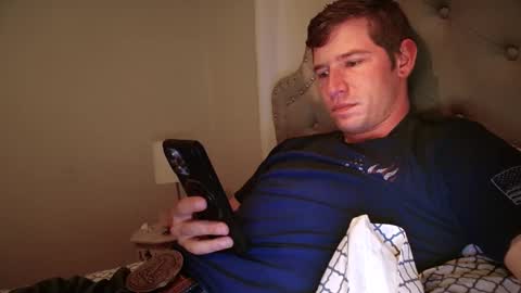 Snapshot of siscohater chatting on September 23, 2:49 am James online show from September 23, 2:49 am