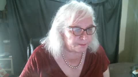 Sissy Diane online show from October 17, 11:42 pm