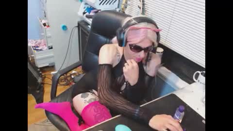 sissykamy online show from October 27, 8:58 am