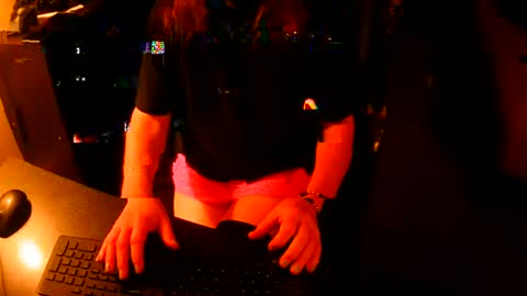 red online show from November 4, 3:08 am