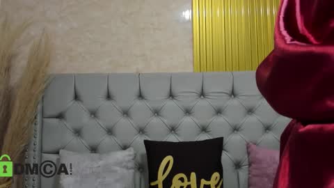 Skarlet online show from December 3, 5:35 pm