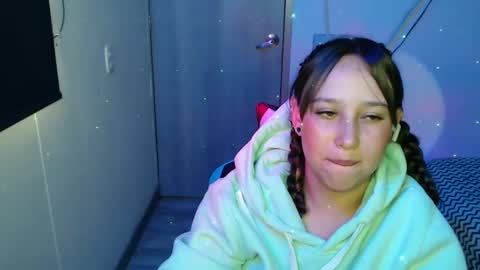 Alice online show from February 10, 9:18 pm