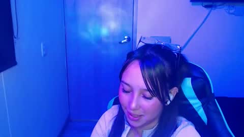 Alice online show from February 17, 9:03 pm