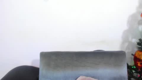 Skarleth online show from December 7, 4:31 pm