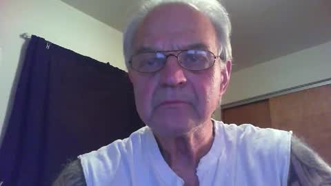 skeeeziks online show from May 11, 2:18 am