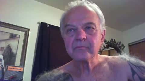 skeeeziks online show from May 13, 1:48 am