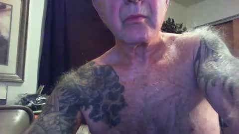 skeeeziks online show from May 9, 7:58 am