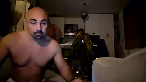 skinboys online show from November 21, 3:04 am