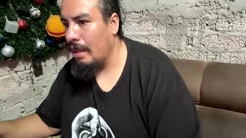 Elias online show from June 5, 8:36 pm