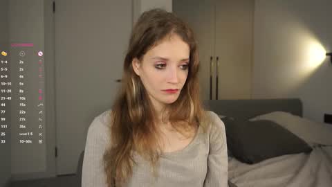 Emily online show from October 18, 5:39 pm