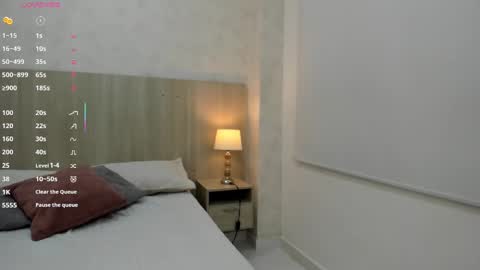   online show from October 19, 11:26 am