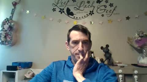 SkinnyBigCock2 online show from April 22, 7:48 am