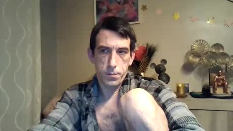 Snapshot of skinnybigcock2 chatting on February 23, 5:23 am SkinnyBigCock2 online show from February 23, 5:23 am