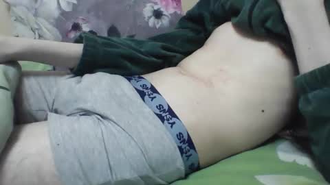 skinnycuteb0y online show from January 20, 11:24 am