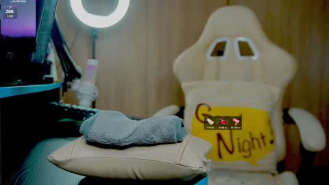 GoddessSkinny online show from January 19, 3:29 am