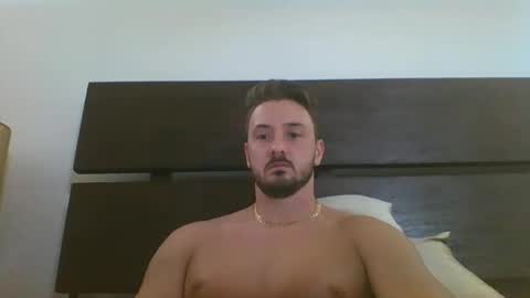 skinnyguylongdick1 online show from February 26, 11:19 pm