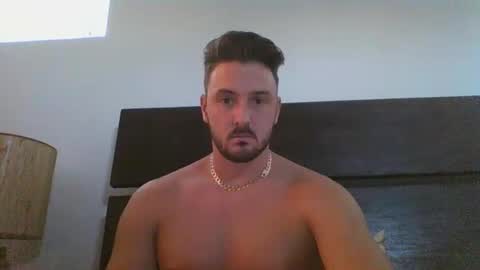 skinnyguylongdick1 online show from February 25, 12:03 am