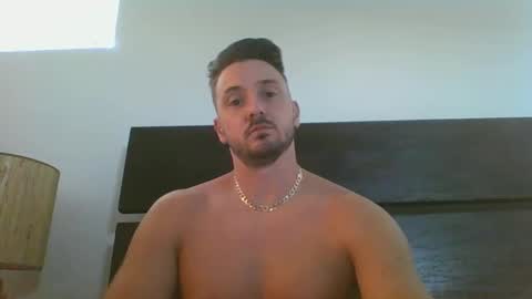 skinnyguylongdick1 online show from February 17, 11:54 pm