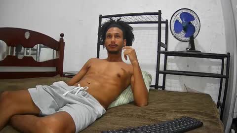 Skinny Latin Man online show from September 30, 9:47 pm