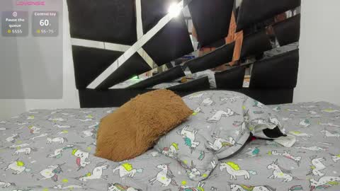 SAMANTHA  online show from April 8, 7:11 am