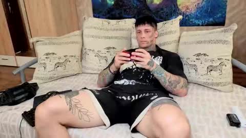 Snapshot of skirlingod chatting on September 20, 7:22 am skirlingod online show from September 20, 7:22 am