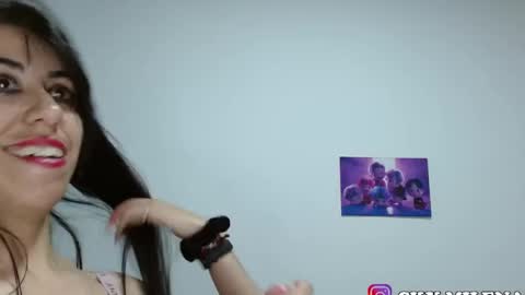 Snapshot of sky_girl1 chatting on January 19, 4:44 am Mile online show from January 19, 4:44 am