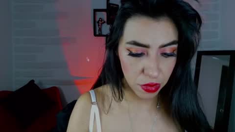 Snapshot of sky_girl1 chatting on January 9, 3:26 am Mile online show from January 9, 3:26 am