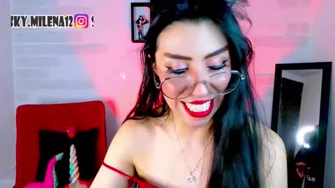 Snapshot of sky_girl1 chatting on September 14, 10:55 pm Mile online show from September 14, 10:55 pm
