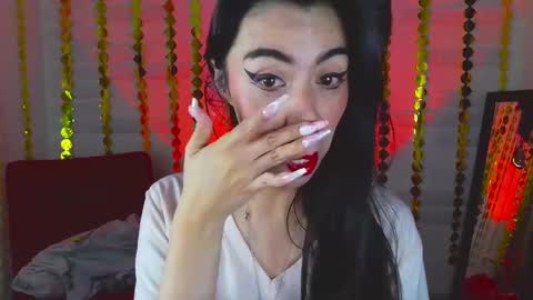 Snapshot of sky_girl1 chatting on March 4, 3:33 am Mile online show from March 4, 3:33 am