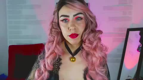 Snapshot of sky_girl1 chatting on January 31, 12:28 am Mile online show from January 31, 12:28 am