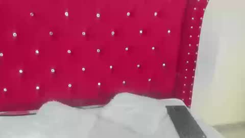 Snapshot of sky_ls chatting on September 22, 3:38 pm sky_ls online show from September 22, 3:38 pm
