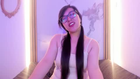 skye_bluee_ online show from September 16, 3:08 am