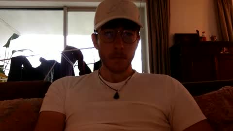 skyisthelimit1995 online show from December 14, 10:10 am