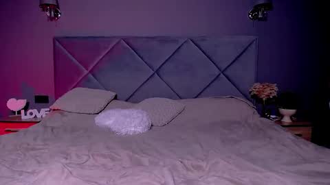 skylar426176 online show from April 14, 7:55 am