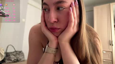 Aurora online show from April 13, 2:27 am