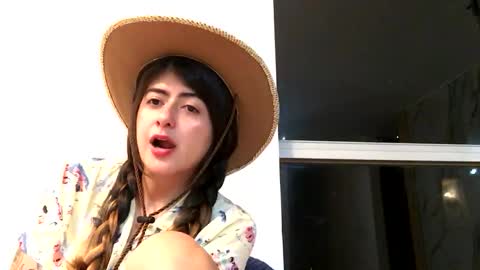 Skyler online show from December 23, 3:23 am