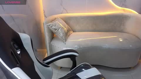 Live 800am 200pm COLOMBIAN HOUR online show from September 26, 1:52 pm