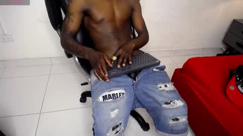 SKYLERBIGXXX online show from September 22, 6:28 am