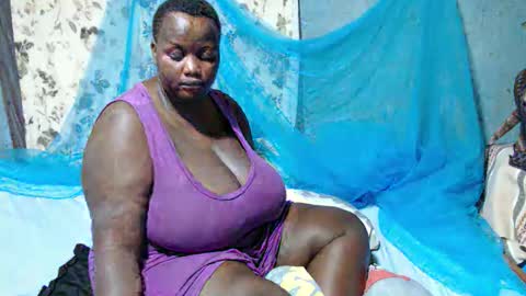 sheliah online show from October 23, 4:47 am