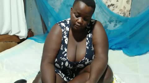 sheliah online show from April 16, 5:29 am