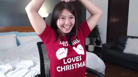 Snapshot of skytime96 chatting on February 20, 7:23 am Sky online show from February 20, 7:23 am