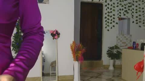 Bella online show from January 17, 2:43 am