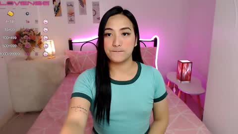 Snapshot of slave_amanda69 chatting on December 23, 10:10 am Queen Cyrine online show from December 23, 10:10 am