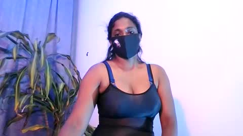 Slcouple online show from February 6, 1:05 am