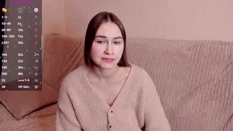 Alice online show from November 25, 4:39 pm