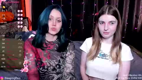 Snapshot of sleepingduo chatting on October 22, 12:29 pm Hi We are Iva and Angela Nice to meet u 3 online show from October 22, 12:29 pm
