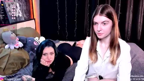 Hi We are Iva and Angela Nice to meet u 3 online show from November 7, 1:02 pm