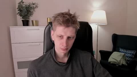 Andy online show from February 12, 8:34 pm