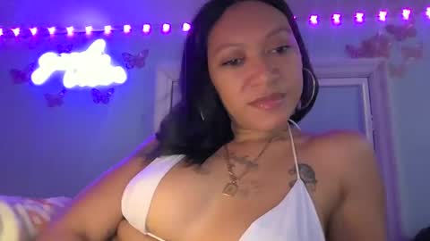 Slim citygurl online show from December 30, 8:10 am