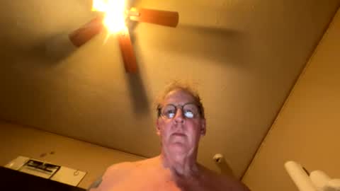 slimjim061560 online show from May 15, 11:23 pm